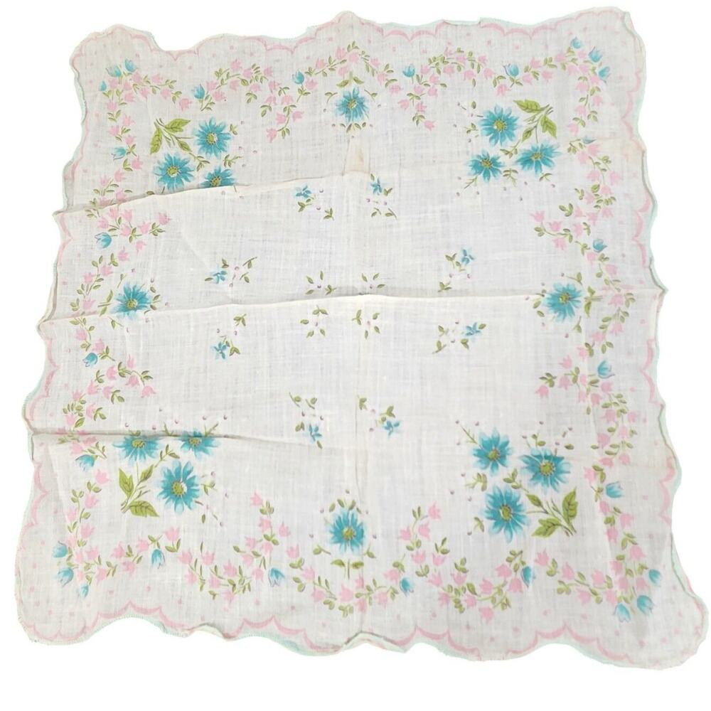 VTG HANKIE COTTAGE FLORAL SCALLOPED EDGE BLUE PINK FLOWERS WEDDING POCKET SCARF
